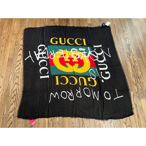 NWT Gucci Coco Capitan Silk Blend Black Shawl Scarf 140 x 140 - Picture 2 of 9